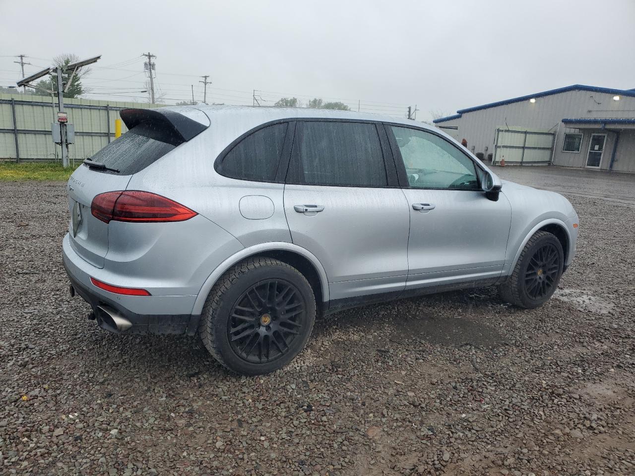 2018 Porsche Cayenne vin: WP1AA2A23JKA00625