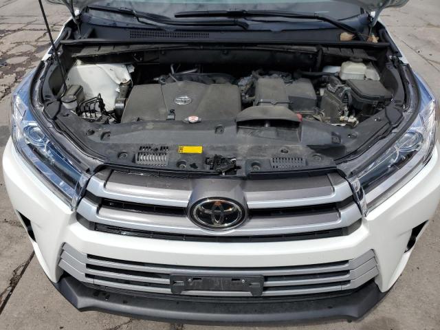 VIN 5TDBZRFH4KS915529 2019 Toyota Highlander, LE no.12