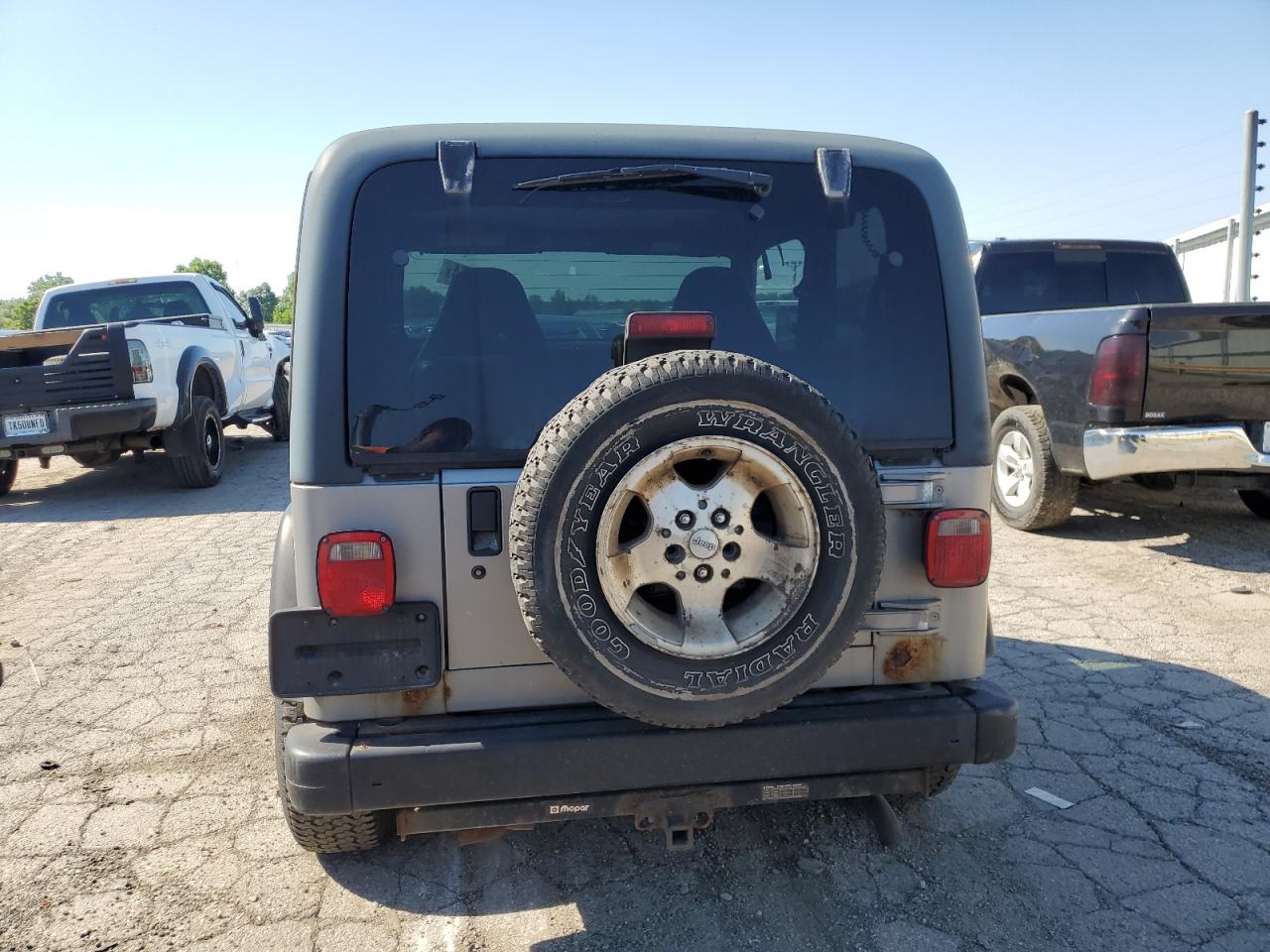 1J4FA49S11P301432 2001 Jeep Wrangler / Tj Sport