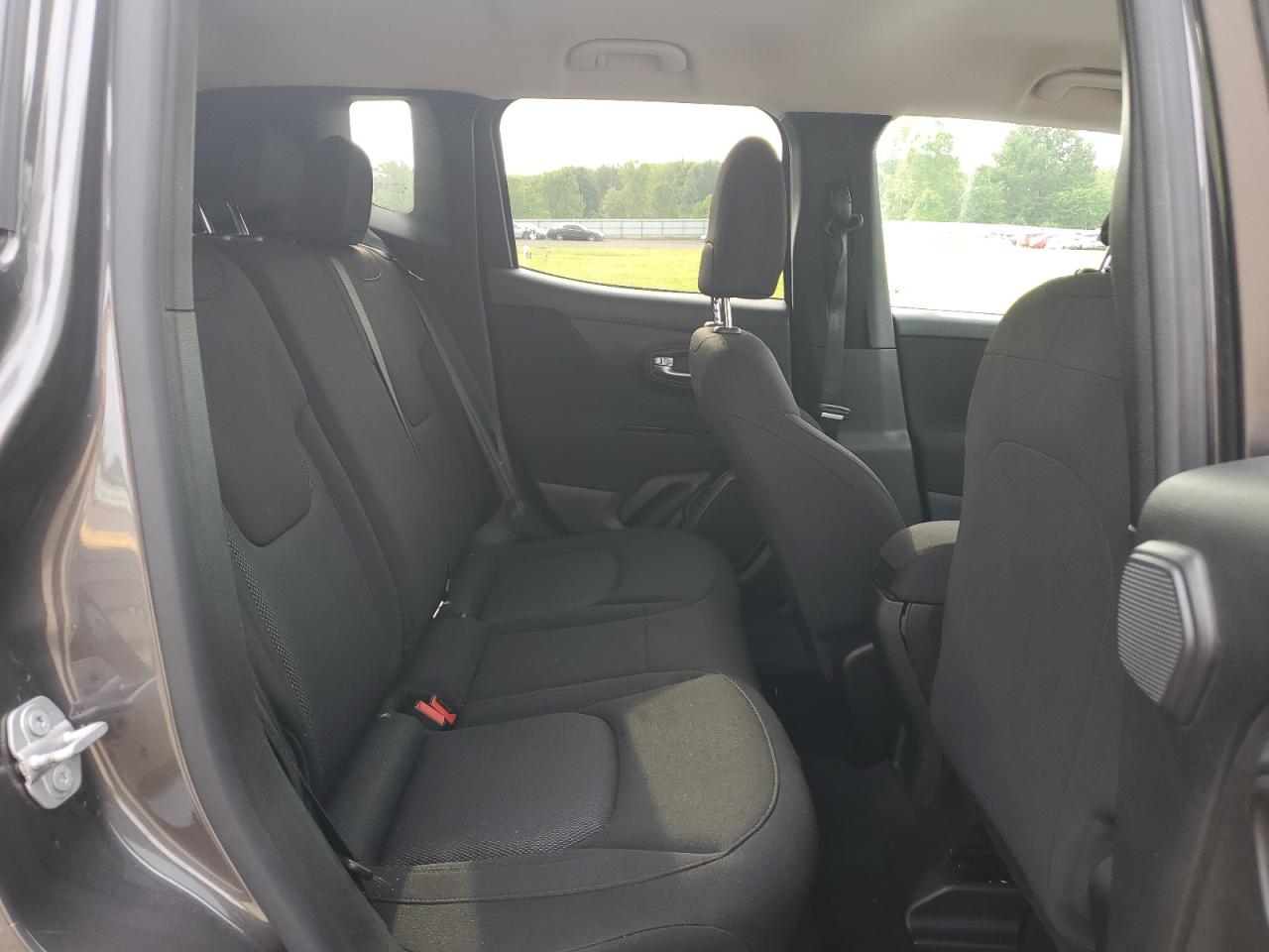 ZACNJDAB7MPM76561 2021 Jeep Renegade Sport