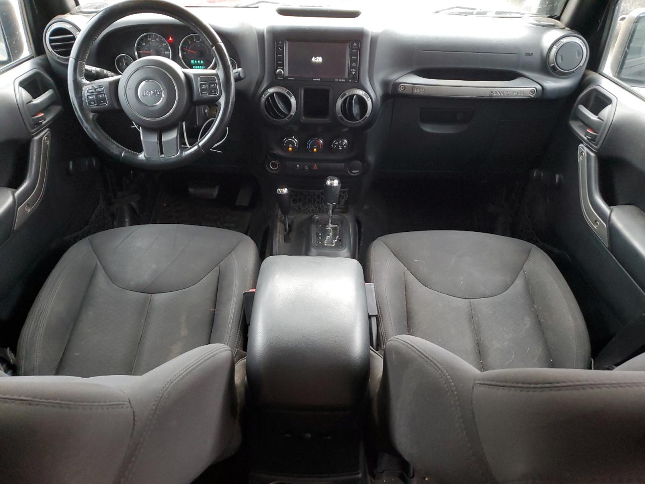 1C4BJWDG4GL116164 2016 Jeep Wrangler Unlimited Sport