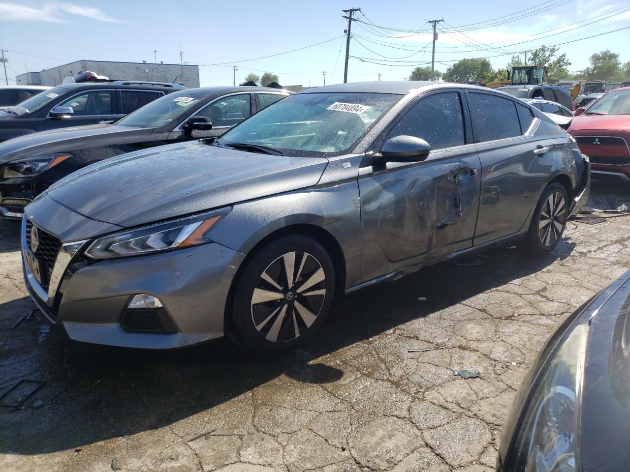  Salvage Nissan Altima