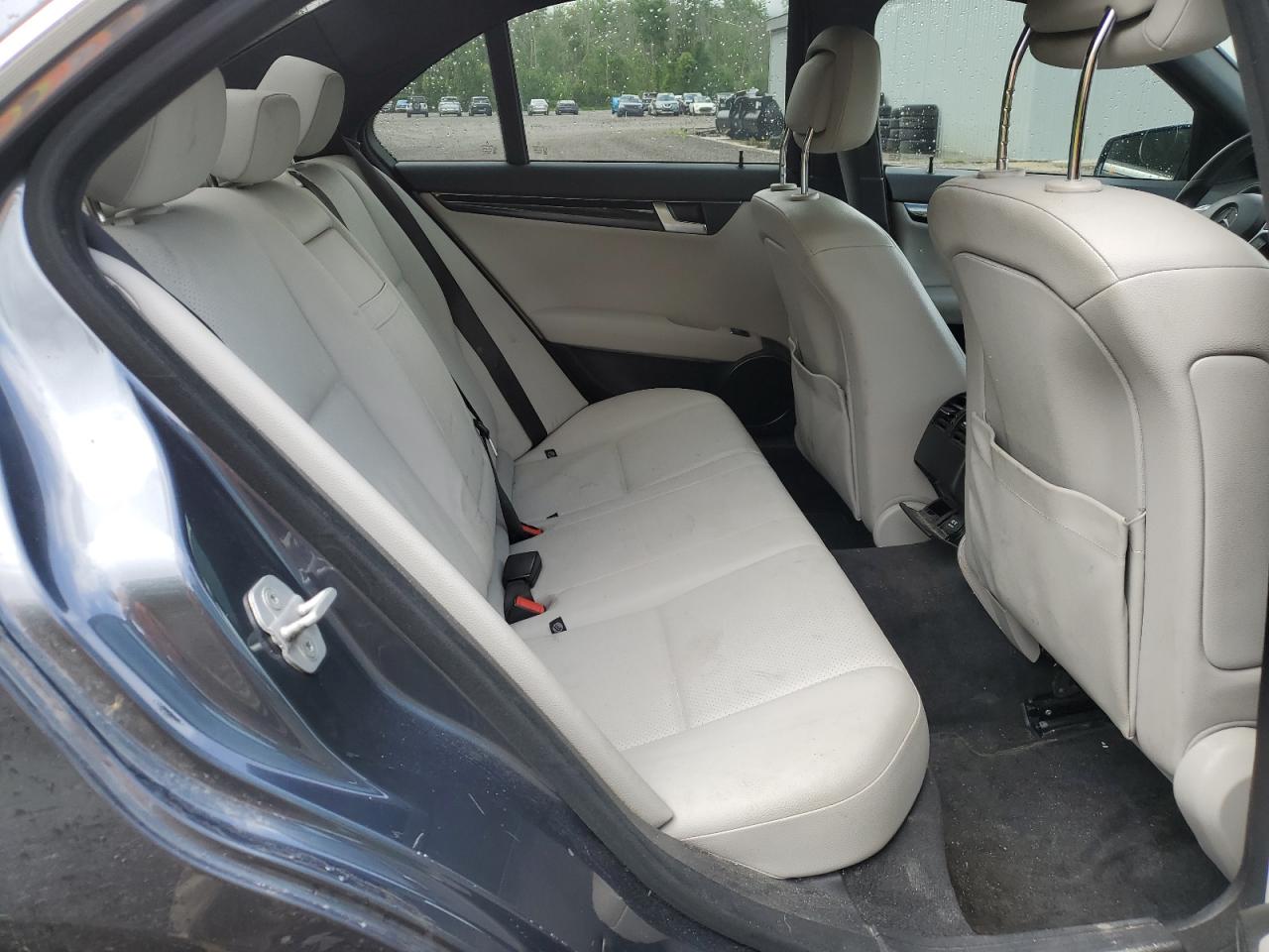 WDDGF8JB9DA860867 2013 Mercedes-Benz C 350 4Matic