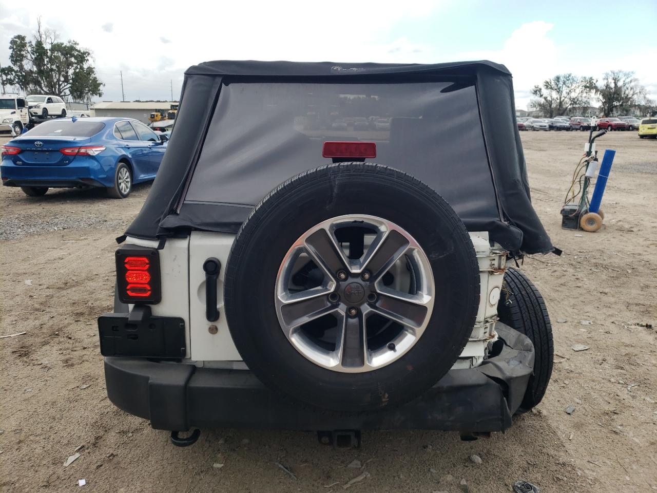 1J4BA3H12AL168480 2010 Jeep Wrangler Unlimited Sport