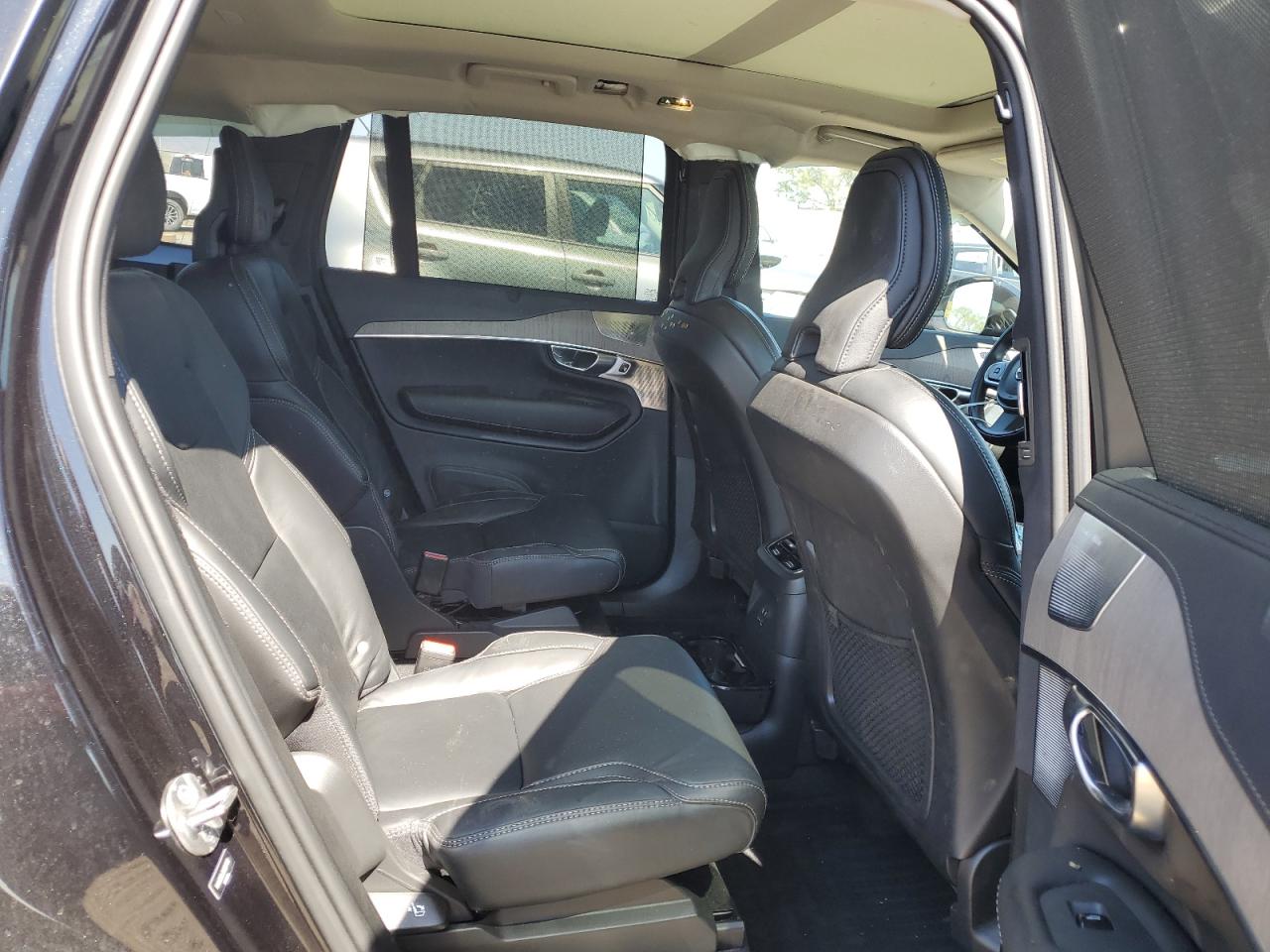 YV4H600L2N1827170 2022 Volvo Xc90 T8 Recharge Inscription