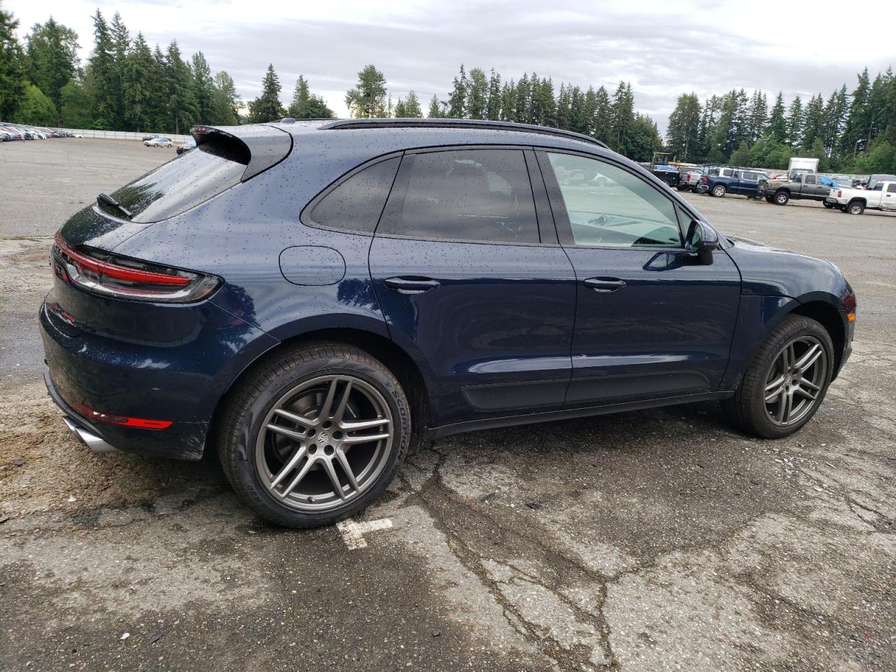 2020 Porsche Macan vin: WP1AA2A5XLLB00759