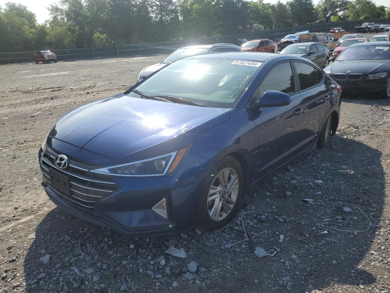 2019 Hyundai Elantra Sel vin: 5NPD84LF2KH496958