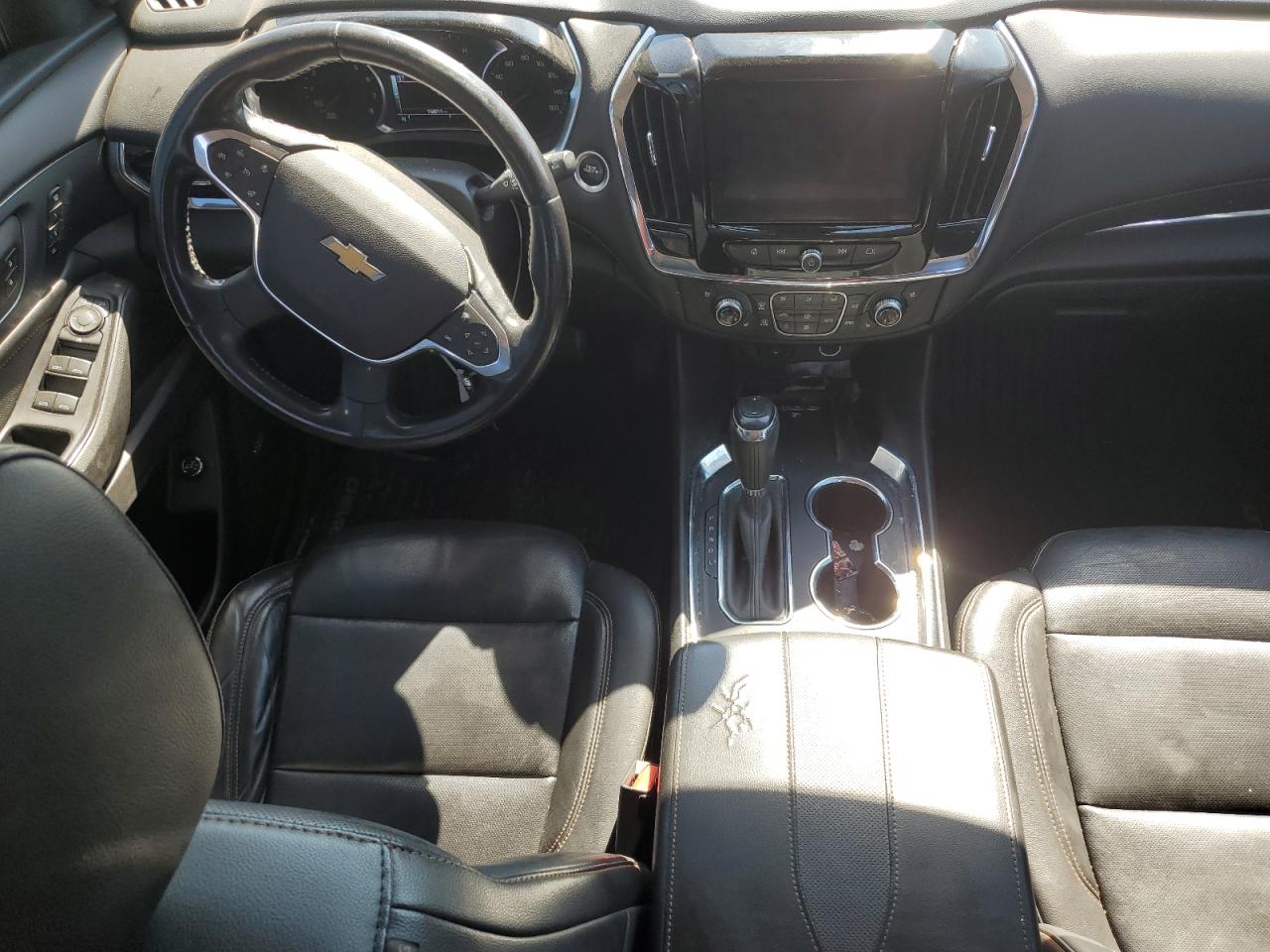 1GNERKKWXJJ164724 2018 Chevrolet Traverse Premier