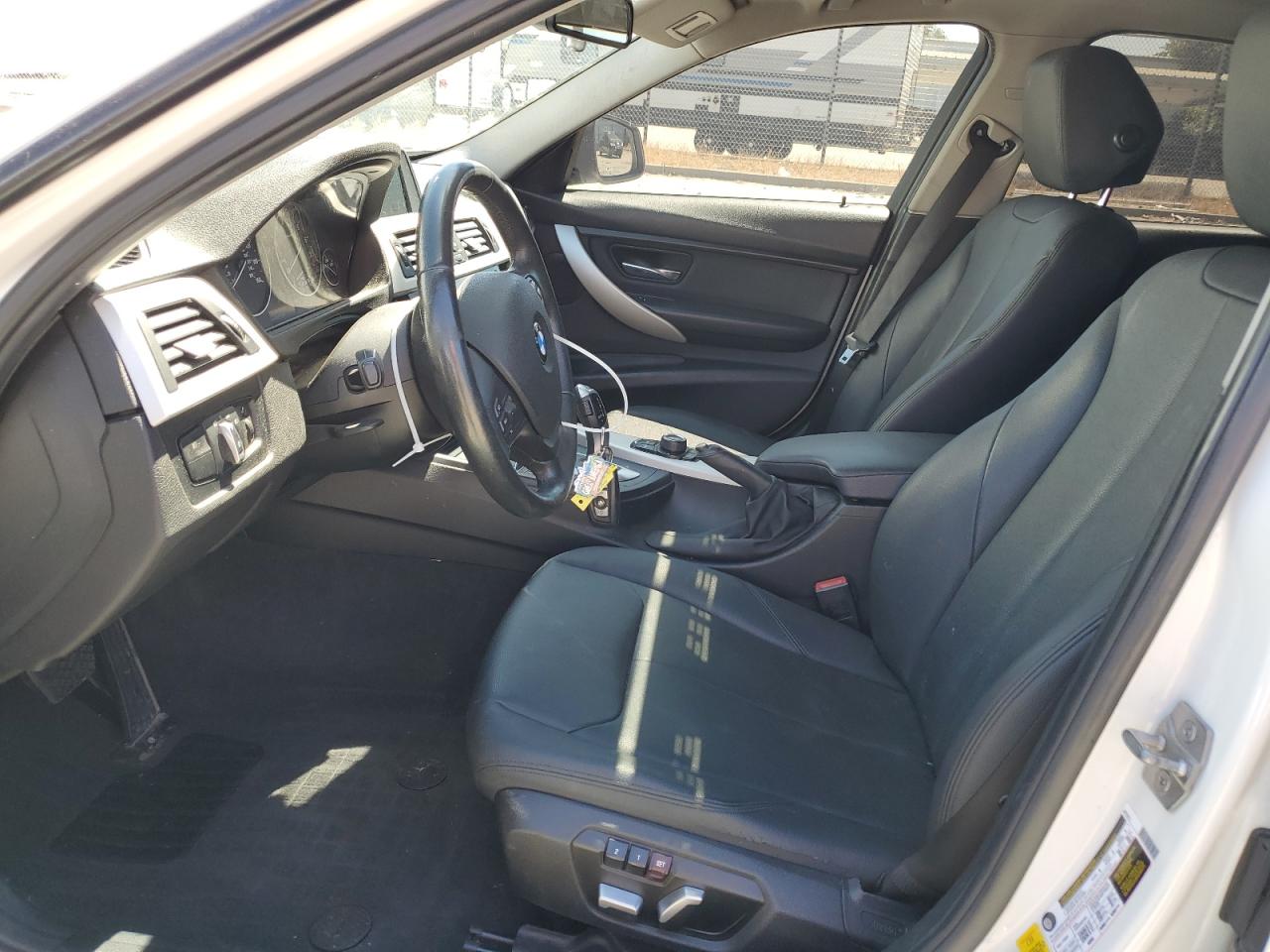 WBA8A9C5XGK615744 2016 BMW 320 I