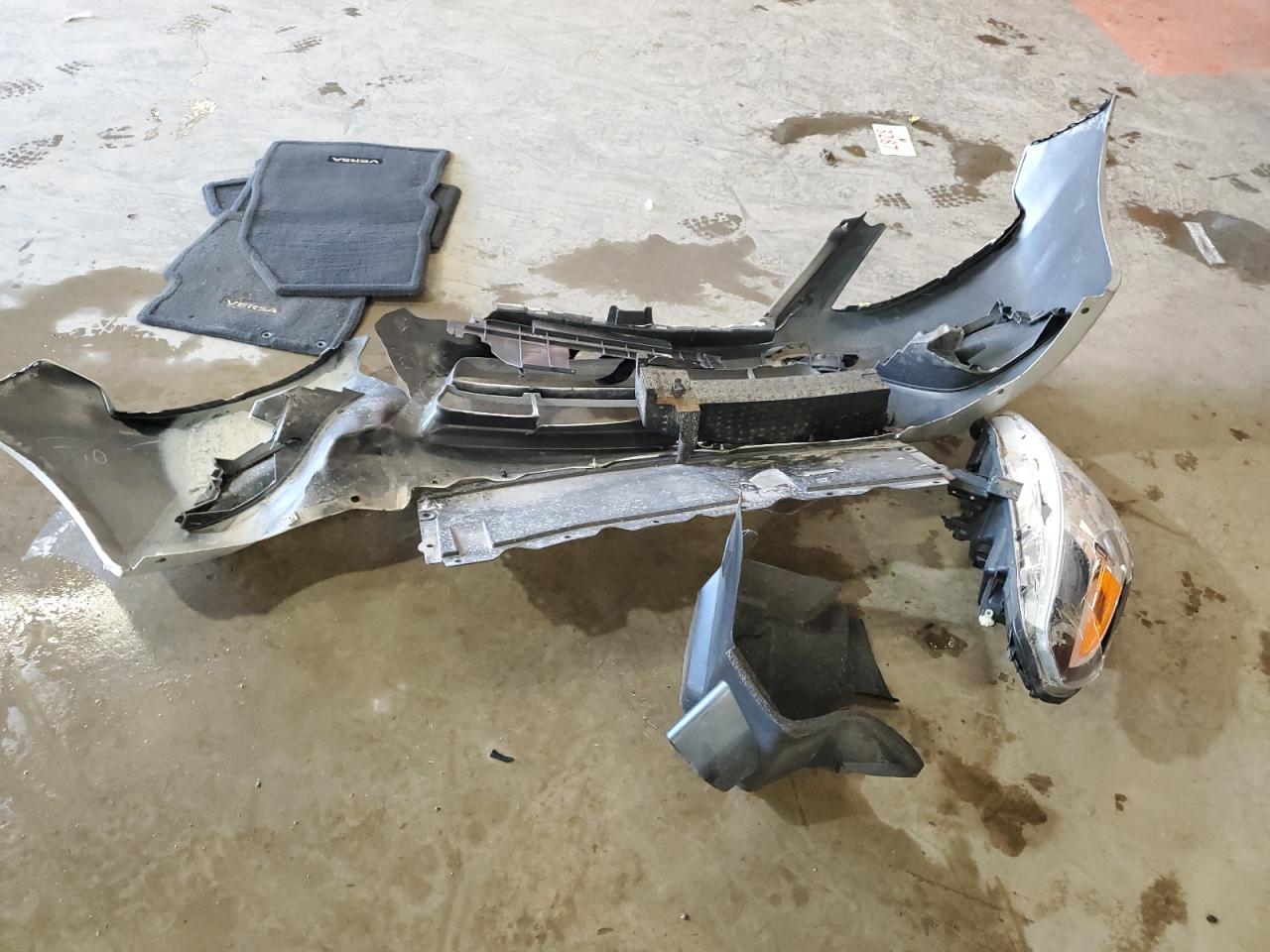 3N1CN7AP3JL853499 2018 Nissan Versa S