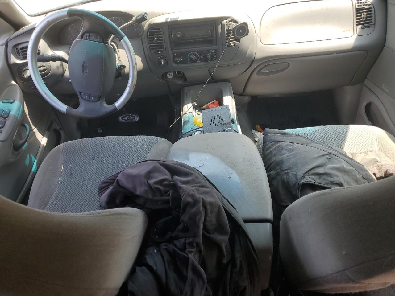 1FMFU16L31LA19689 2001 Ford Expedition Xlt