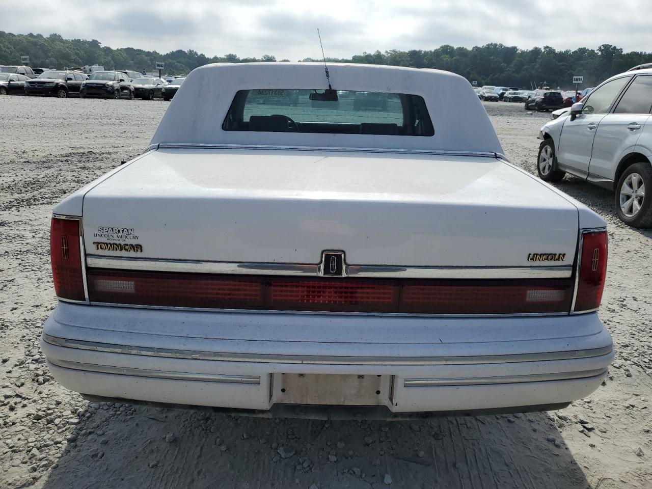 1LNLM82W9RY731814 1994 Lincoln Town Car Signature