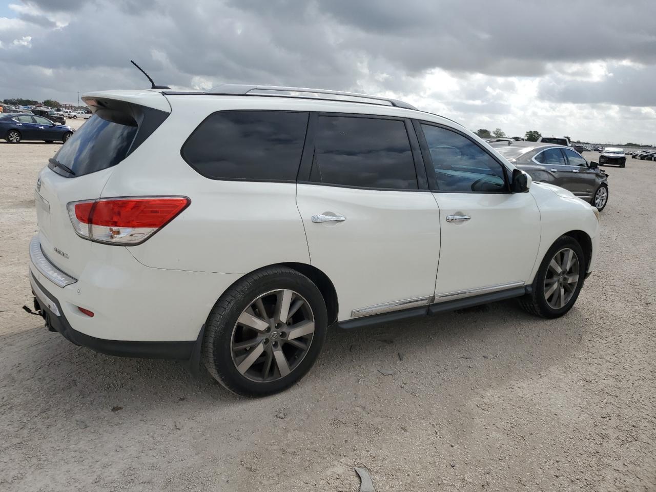 2015 Nissan Pathfinder S vin: 5N1AR2MN0FC623651