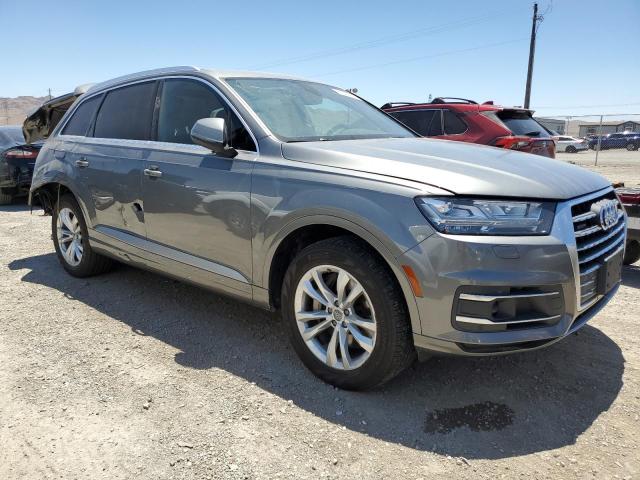 WA1LHAF78JD001059 2018 Audi Q7 Premium Plus