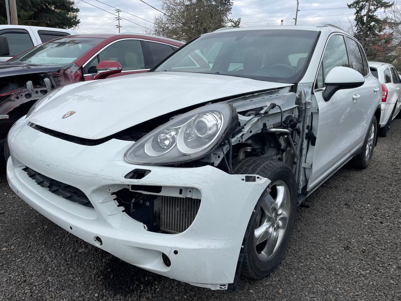 2013 Porsche Cayenne vin: WP1AF2A29DLA25237