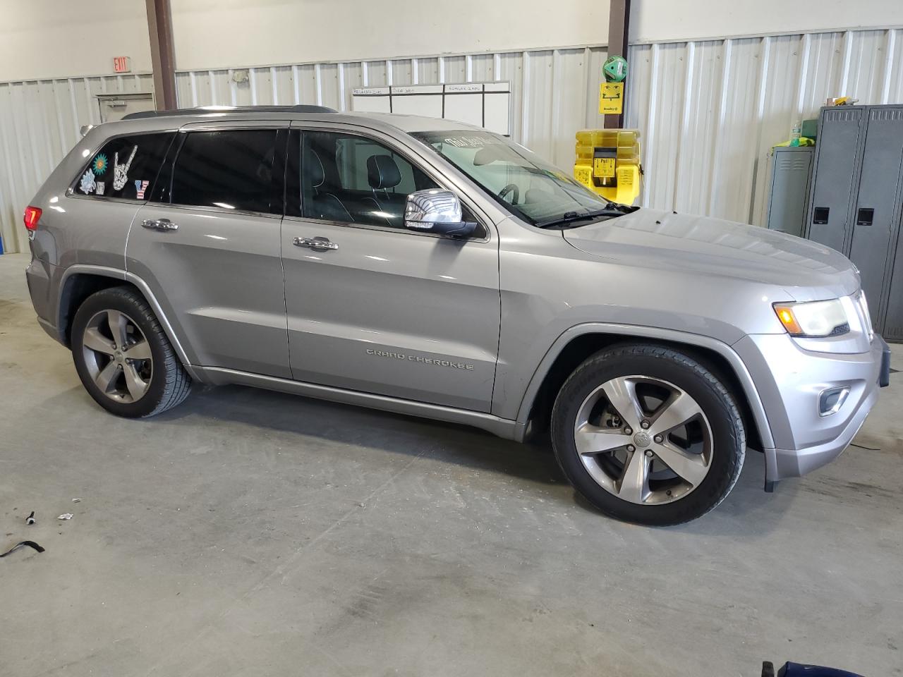 1C4RJFCG6EC153245 2014 Jeep Grand Cherokee Overland