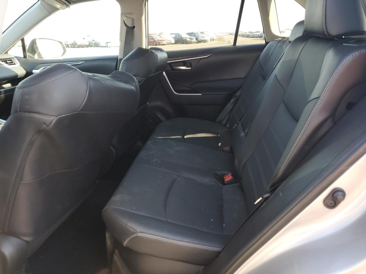 4T3B6RFV6MU036355 2021 Toyota Rav4 Xle Premium