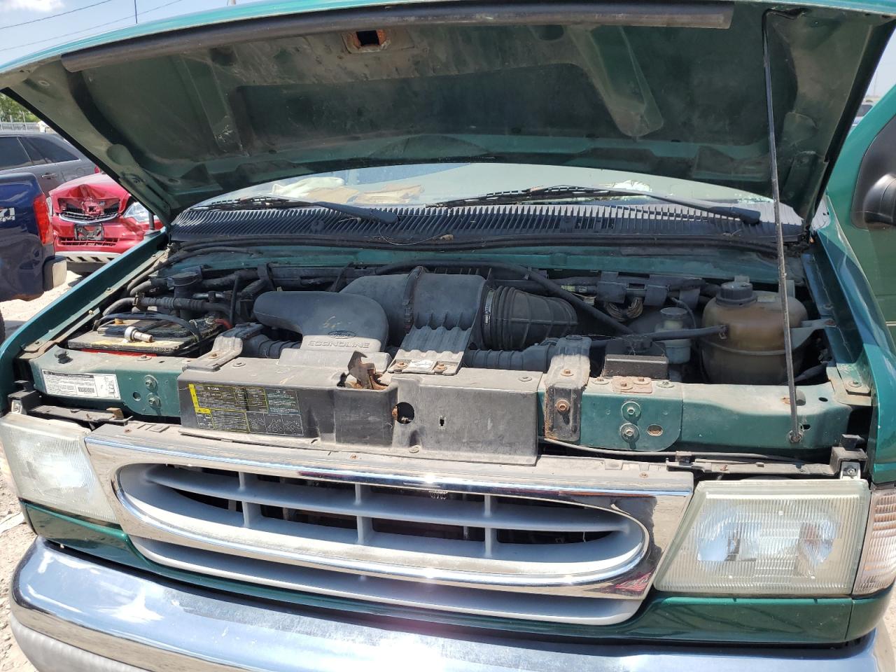 1FDRE14L62HB30917 2002 Ford Econoline E150 Van