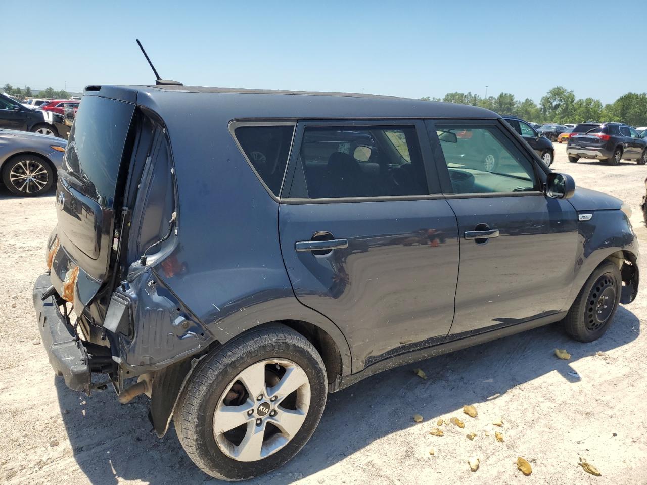 2015 Kia Soul + vin: KNDJP3A57F7174546