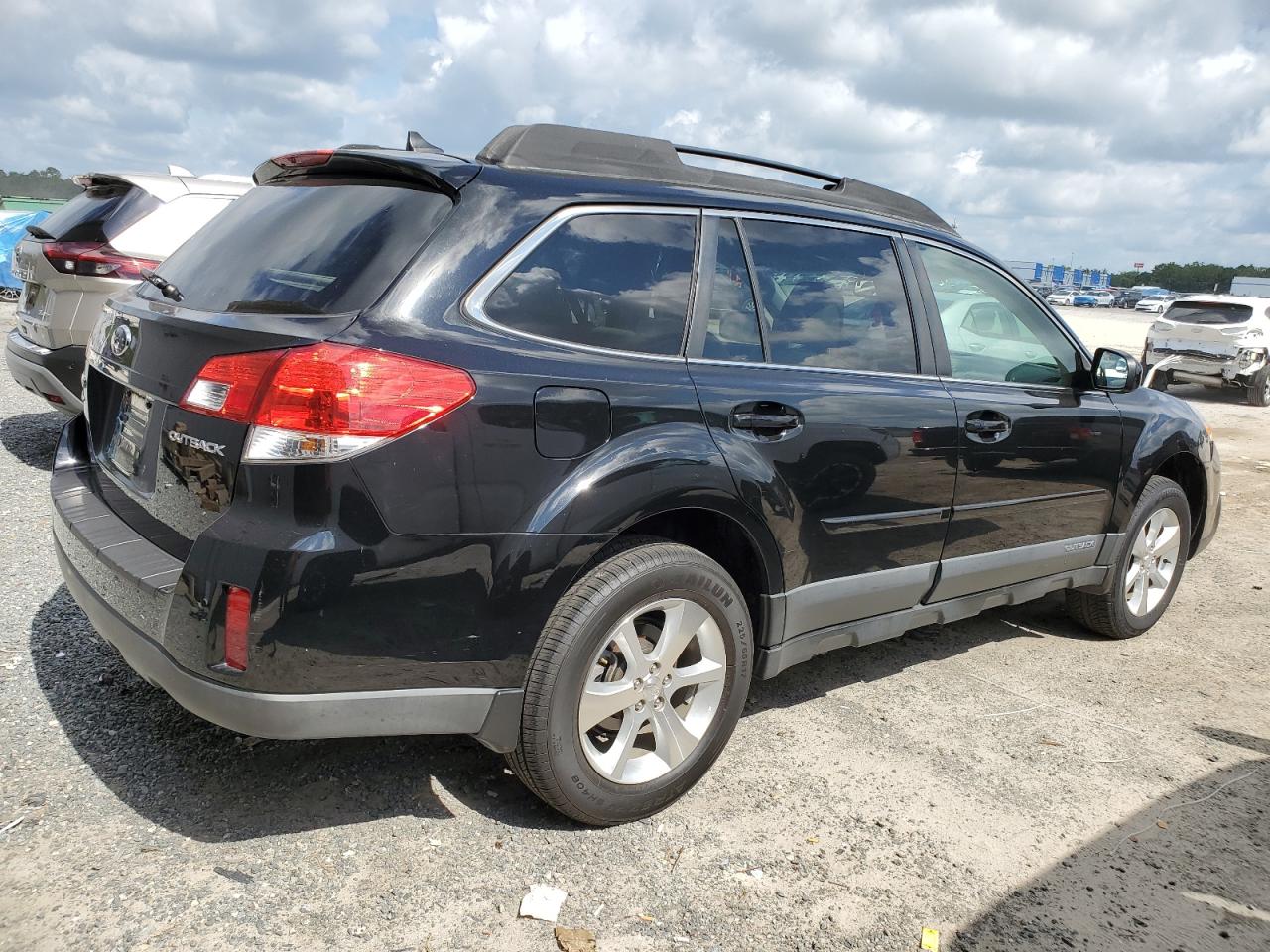 4S4BRCMC6E3241745 2014 Subaru Outback 2.5I Limited