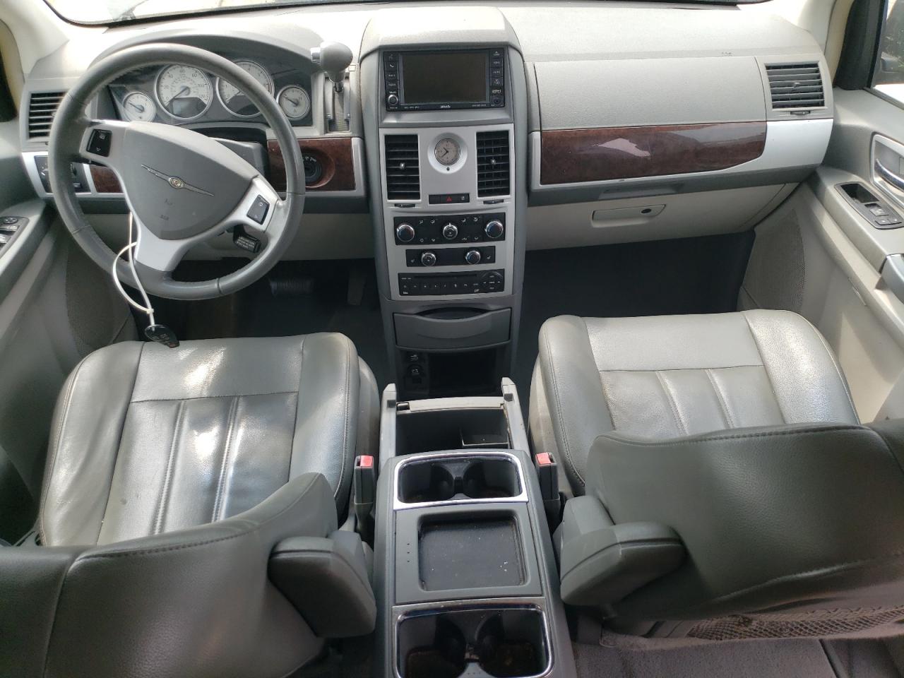 2A4RR5D12AR217788 2010 Chrysler Town & Country Touring