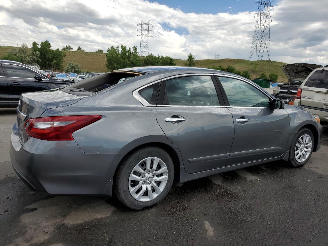 2018 Nissan Altima 2.5 vin: 1N4AL3AP5JC122156