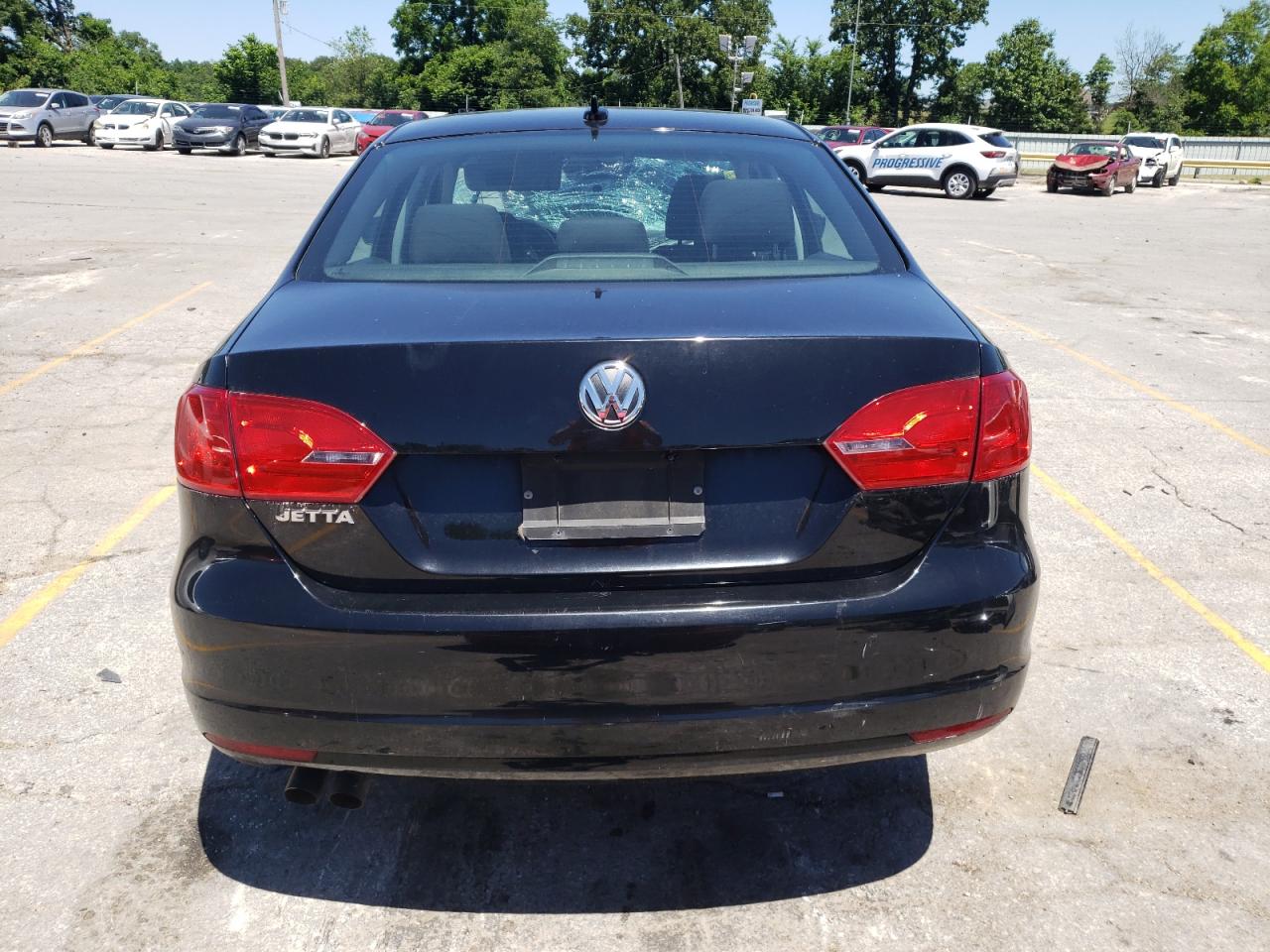 2013 Volkswagen Jetta Base vin: 3VW2K7AJ7DM355511