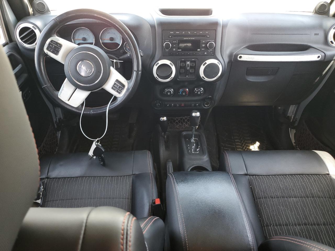 1C4BJWEG5CL146380 2012 Jeep Wrangler Unlimited Sahara