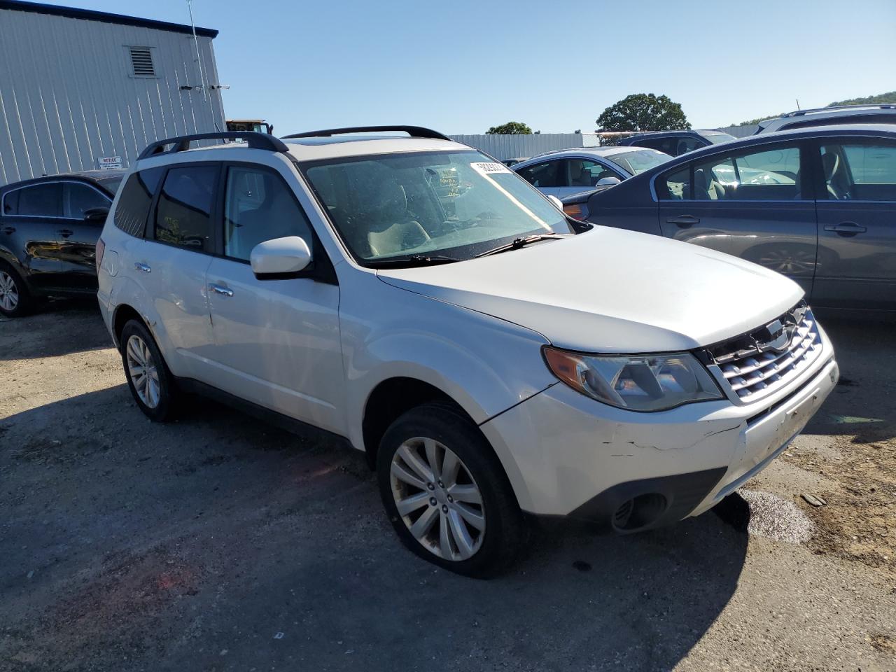 2013 Subaru Forester 2.5X Premium vin: JF2SHACC3DH439182