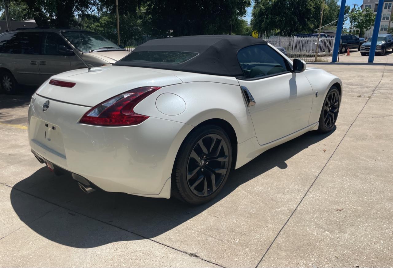 2018 Nissan 370Z Base vin: JN1AZ4FH0JM520355