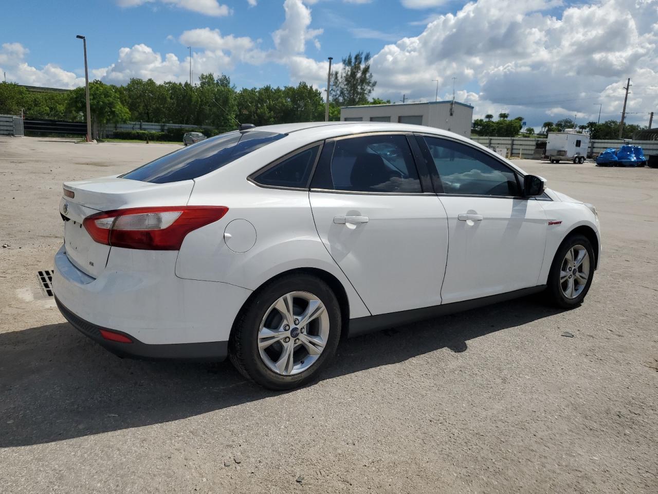 2013 Ford Focus Se vin: 1FADP3F23DL326585