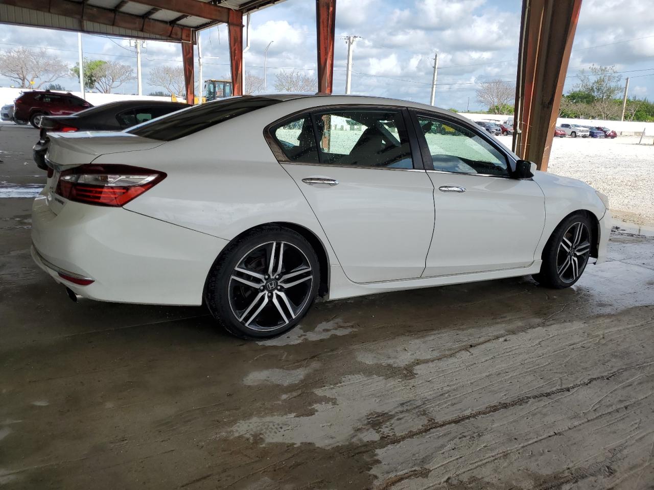 2016 Honda Accord Sport vin: 1HGCR2F54GA240918