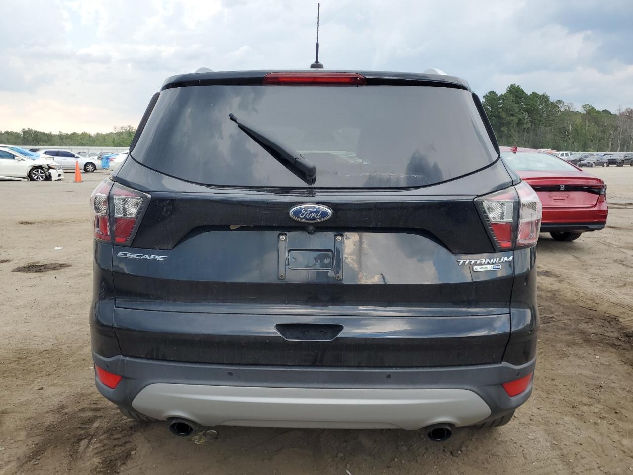 2017 Ford Escape Titanium vin: 1FMCU9J90HUB13112