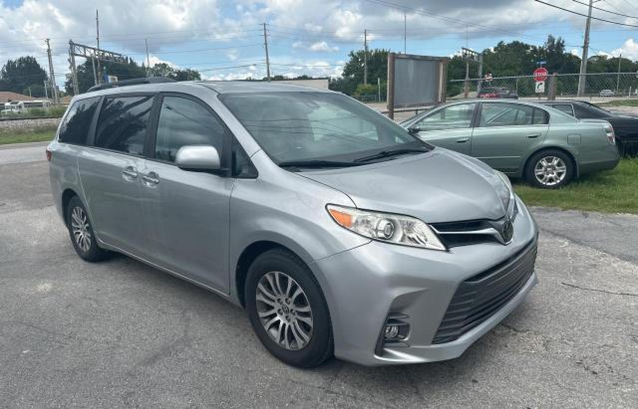 2020 Toyota Sienna Xle vin: 5TDYZ3DC2LS064119