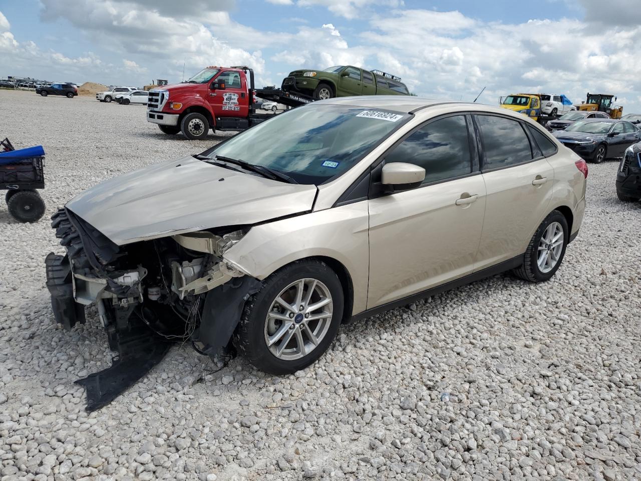 2018 Ford Focus Se vin: 1FADP3F21JL302460