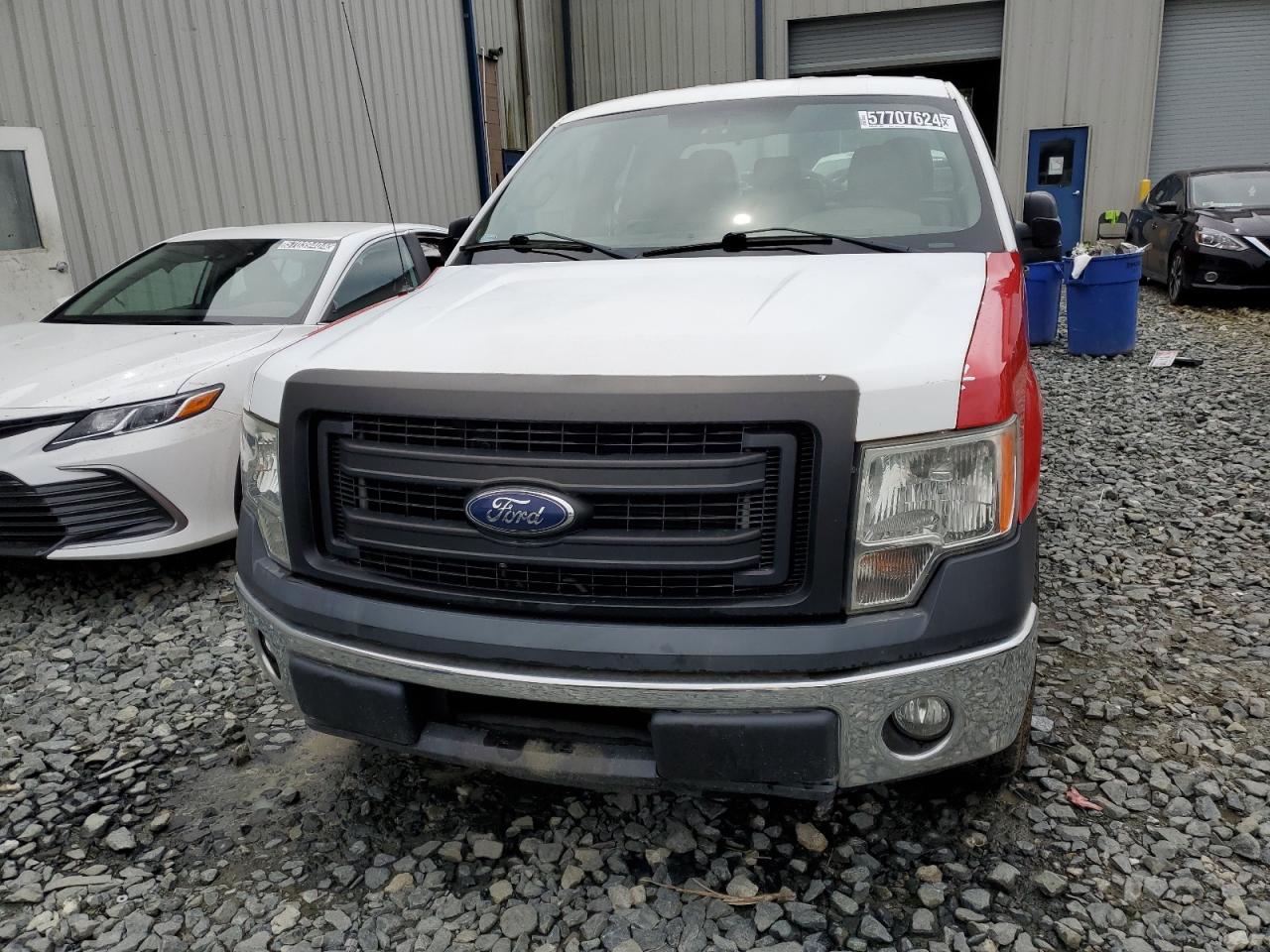 2014 Ford F150 Super Cab vin: 1FTFX1CF8EKG09487