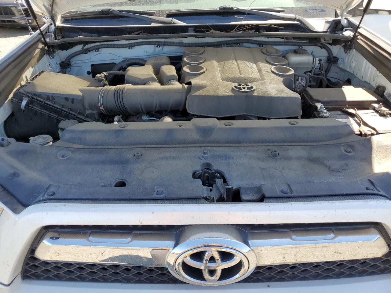 JTEBU5JR4B5057052 2011 Toyota 4Runner Sr5