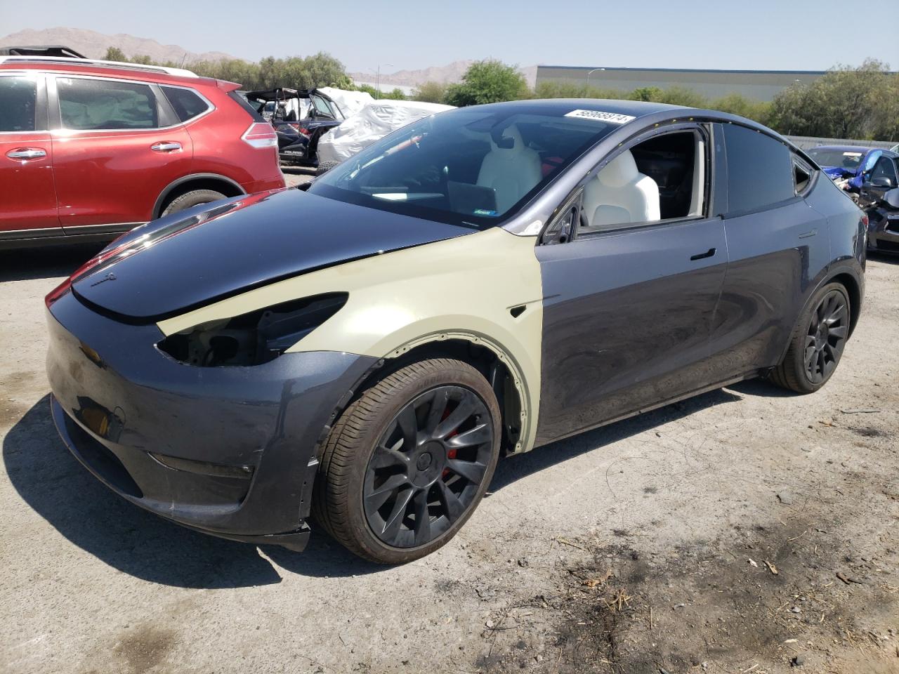 2023 Tesla Model Y vin: 7SAYGDEF8PF921089