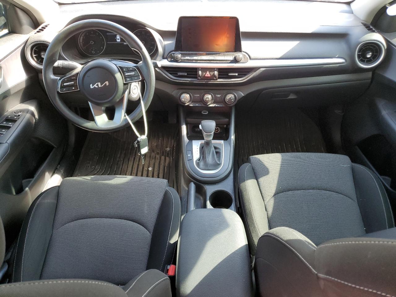 3KPF24AD2NE477783 2022 Kia Forte Fe