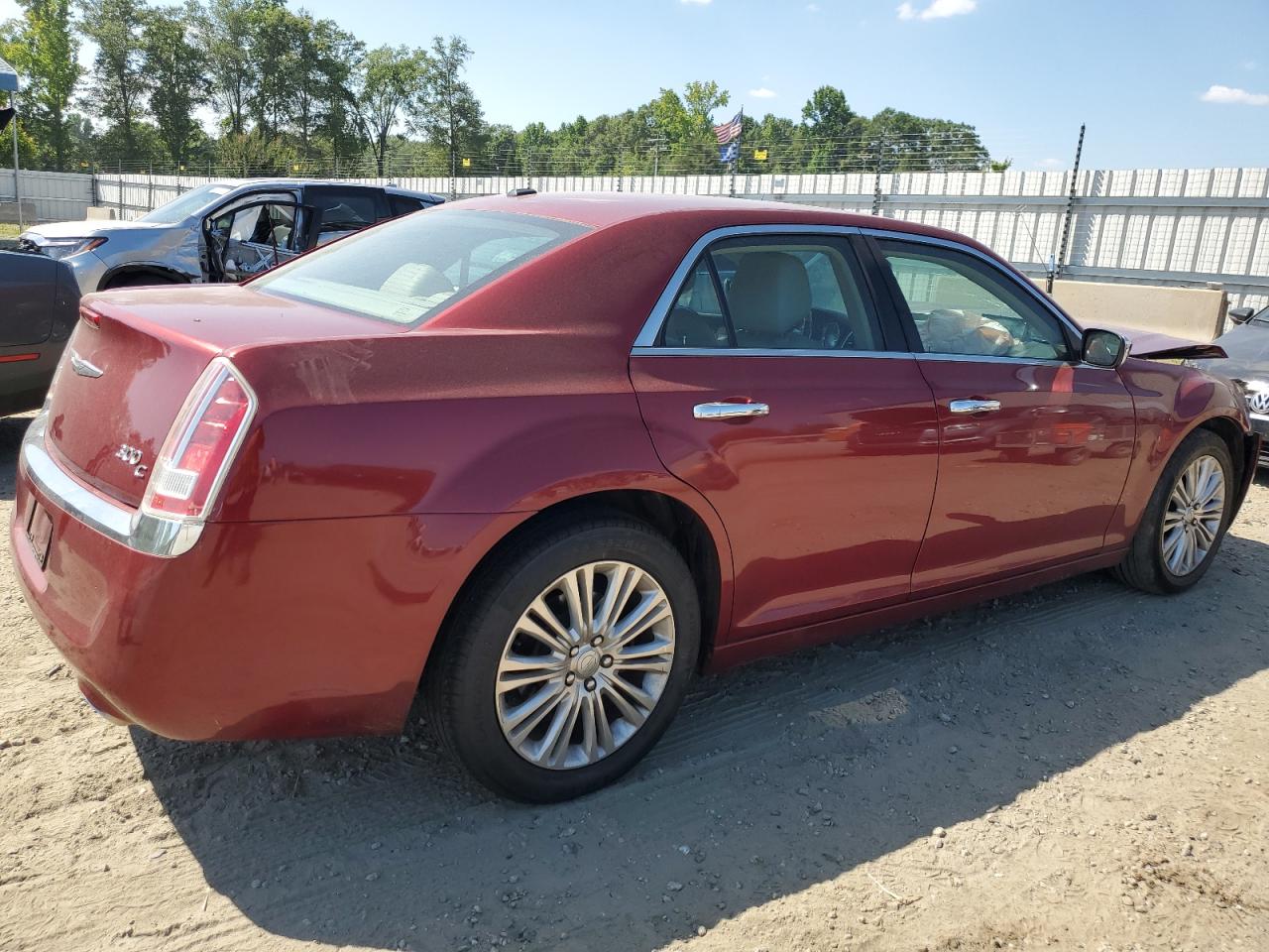 2014 Chrysler 300C vin: 2C3CCAKG5EH243959