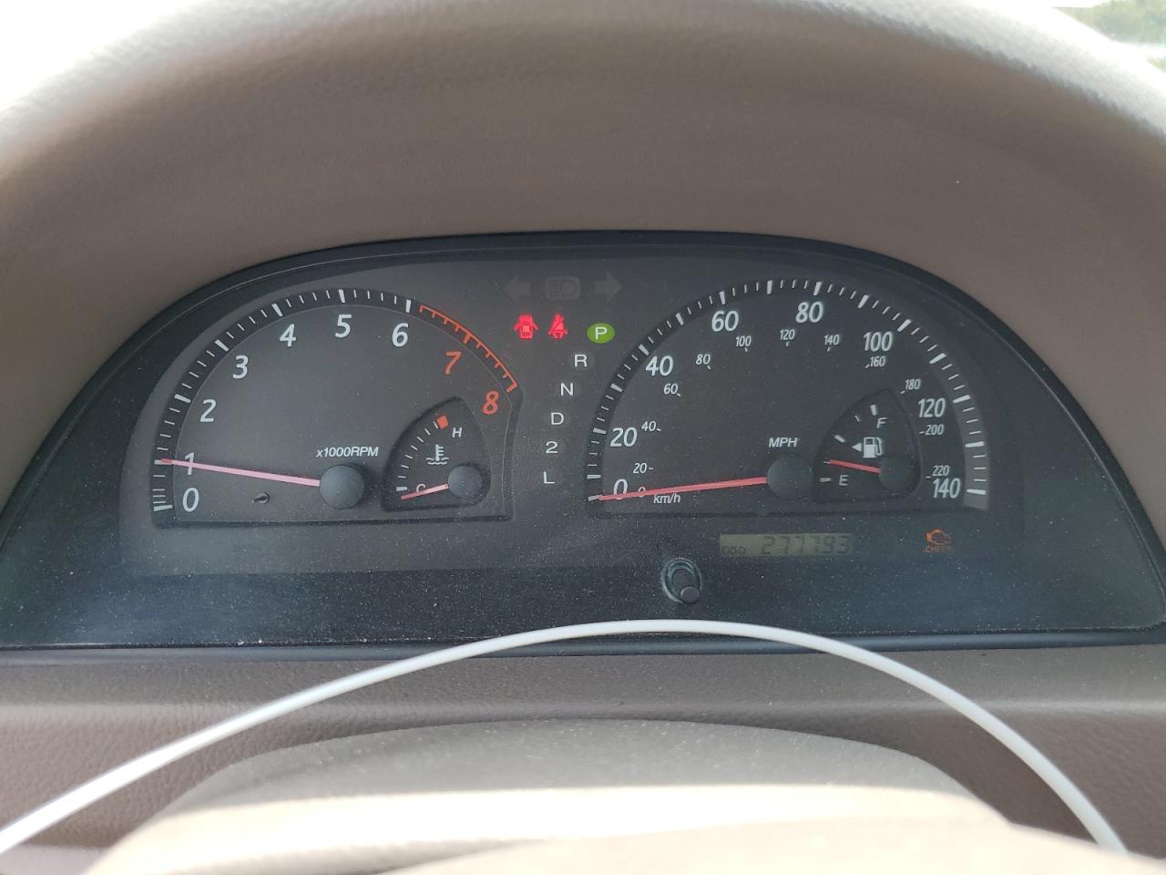 JTDBE32K040259829 2004 Toyota Camry Le