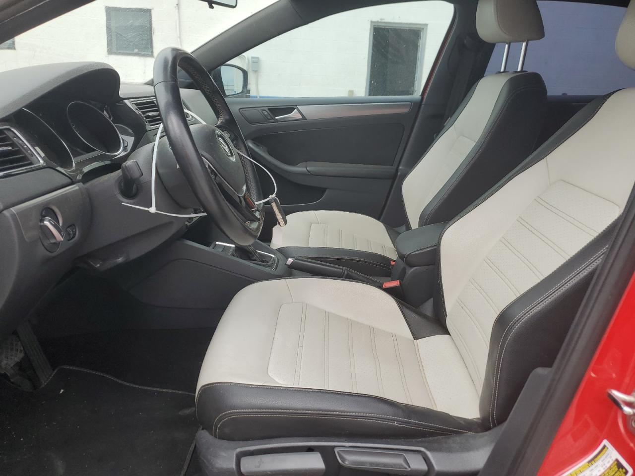 3VWD17AJ9GM236651 2016 Volkswagen Jetta Sport