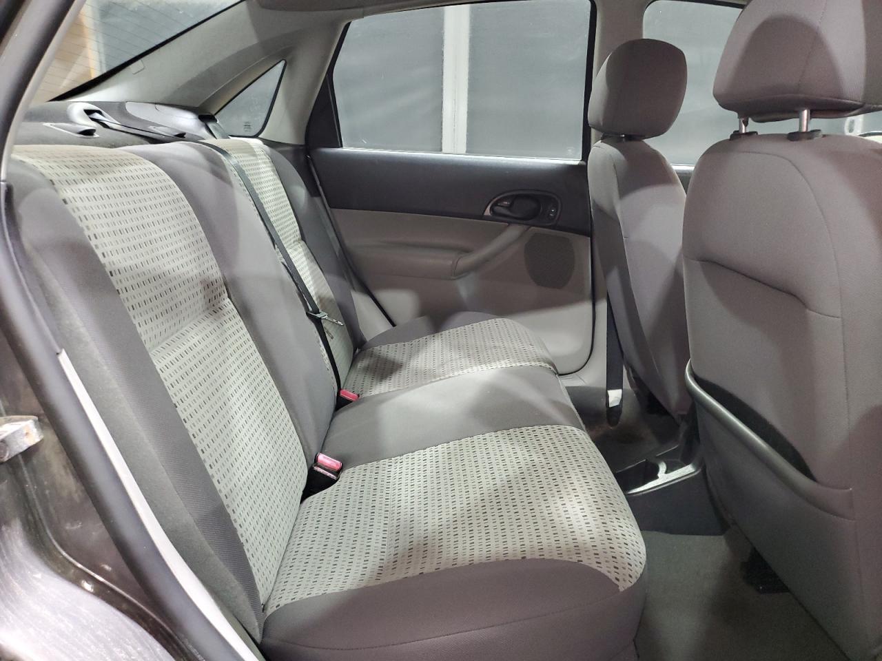 1FAHP34N06W207361 2006 Ford Focus Zx4