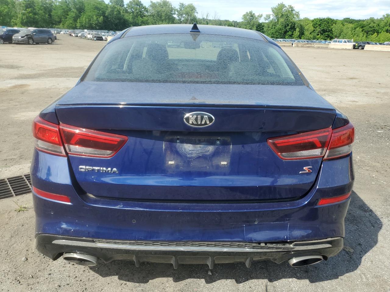 5XXGT4L35KG371062 2019 Kia Optima Lx