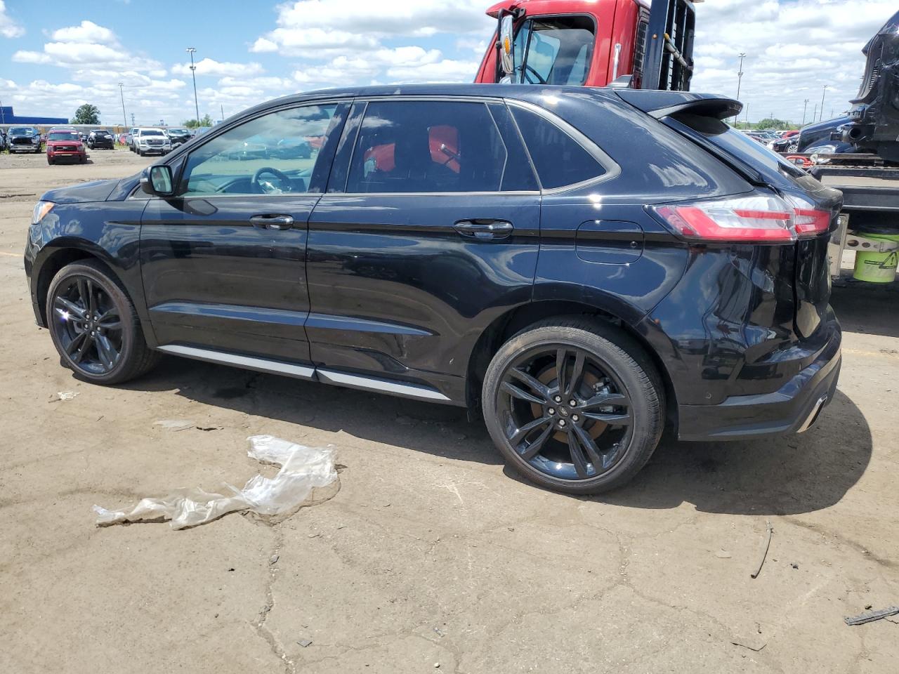 2024 Ford Edge St vin: 2FMPK4AP5RBA01695