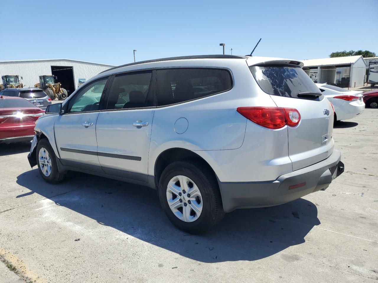 1GNKRFED0BJ142902 2011 Chevrolet Traverse Ls