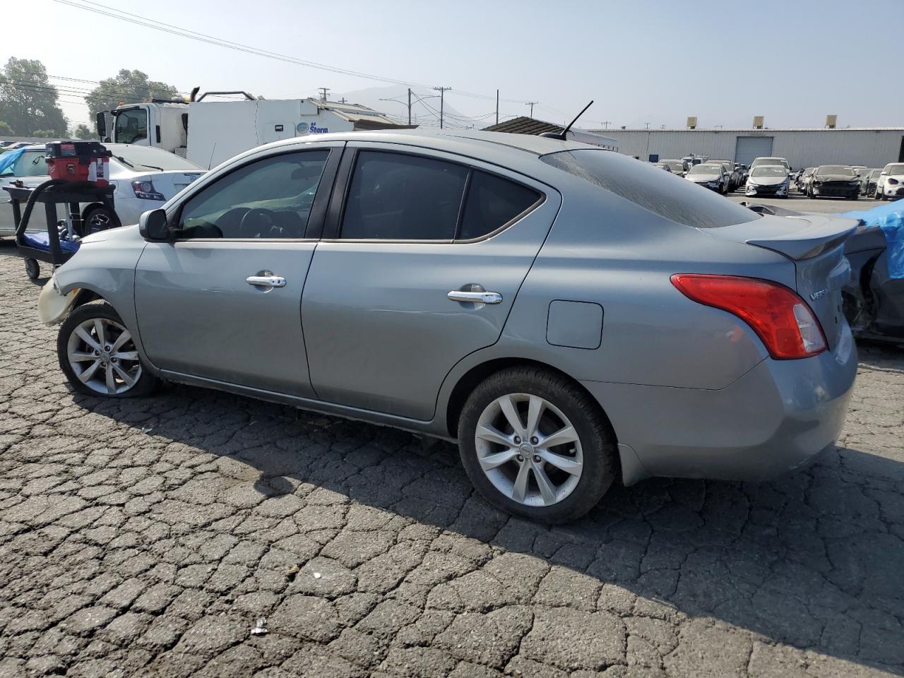 2014 Nissan Versa S vin: 3N1CN7AP2EL805451