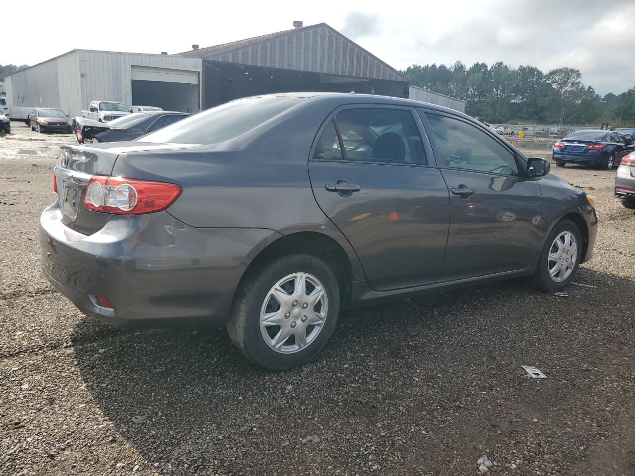 2013 Toyota Corolla Base vin: 5YFBU4EE2DP136733