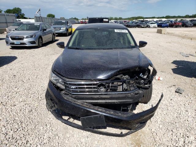 2017 VOLKSWAGEN PASSAT R-L - 1VWDT7A32HC083853