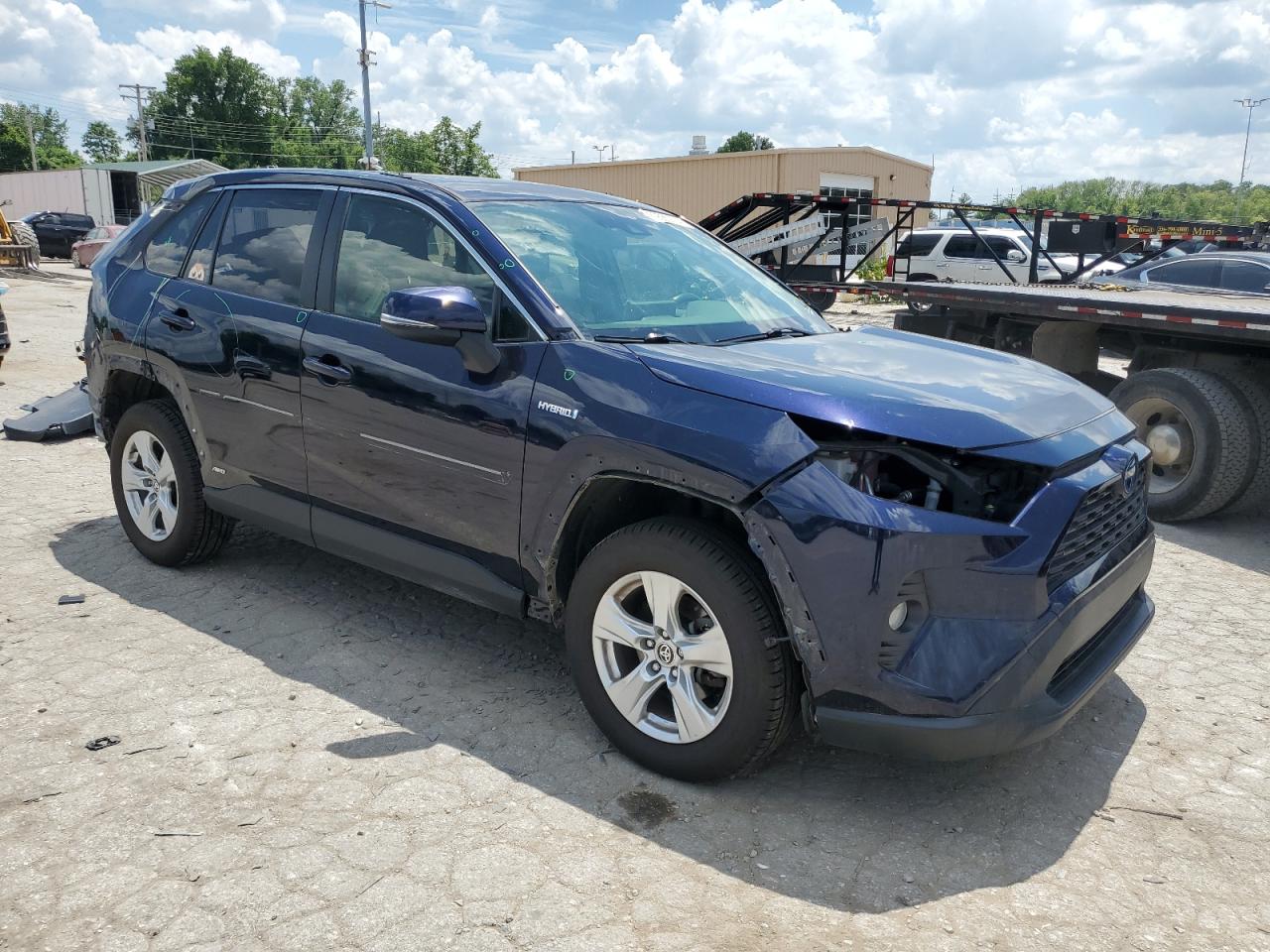 2021 Toyota Rav4 Xle vin: JTMR6RFV6MD012651